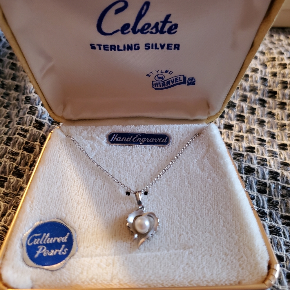 Vintage; silver and cultured pearl necklace